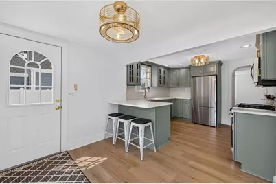 122 Dewey Avenue, Pawtucket, RI 02861 - Photo 13