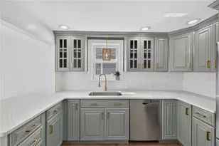 122 Dewey Ave, Pawtucket, RI 02861 - Photo 7