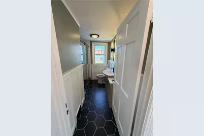 122 Dewey Avenue, Pawtucket, RI 02861 - Photo 19