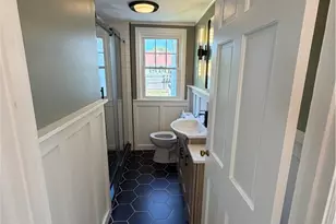 122 Dewey Ave, Pawtucket, RI 02861 - Photo 19