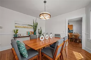 25 Peckham Ave, Newport, RI 02840 - Photo 9