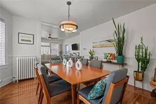 25 Peckham Ave, Newport, RI 02840 - Photo 15