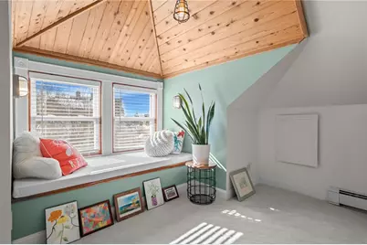 25 Peckham Avenue, Newport, RI 02840 - Photo 33