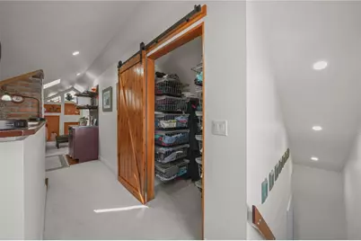 25 Peckham Avenue, Newport, RI 02840 - Photo 23