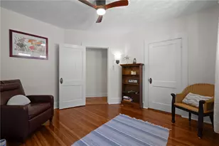 25 Peckham Ave, Newport, RI 02840 - Photo 17