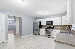 23 Fortin Ave, Pawtucket, RI 02860 - Photo 3