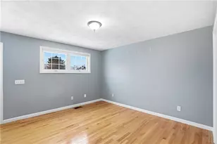 23 Fortin Ave, Pawtucket, RI 02860 - Photo 5