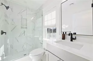 33 Carnegie Abbey Ln, Portsmouth, RI 02871 - Photo 25