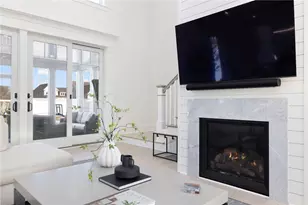 33 Carnegie Abbey Ln, Portsmouth, RI 02871 - Photo 13