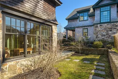 29 Prairie Avenue #9, Newport, RI 02840 - Photo 7