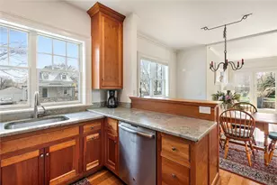 29 Prairie Ave, Newport, RI 02840 - Photo 19