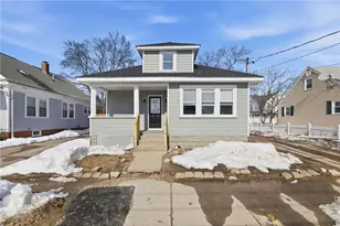 53 Oriole Ave, Pawtucket, RI 02860 - Photo 3