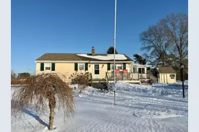 101 Honeyman Avenue, Middletown, RI 02842 - Photo 1