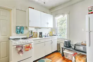 124 Pitman St, Providence, RI 02906 - Photo 15