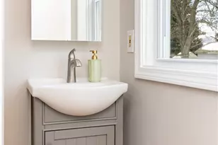 141 Hanover Ave, Pawtucket, RI 02861 - Photo 11