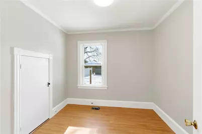 141 Hanover Avenue, Pawtucket, RI 02861 - Photo 9