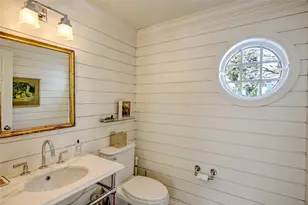 22 Lantern Ln, Barrington, RI 02806 - Photo 9