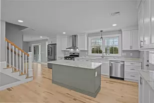 60 Bloor St, Warwick, RI 02889 - Photo 5
