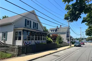 12 Washington St, Bristol, RI 02809 - Photo 1