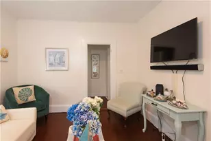 11 Brewer St, Newport, RI 02840 - Photo 3