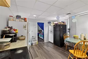 538 Wood Ave, Woonsocket, RI 02895 - Photo 9