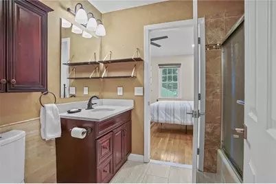 565 Quaker Lane #32, West Warwick, RI 02893 - Photo 17