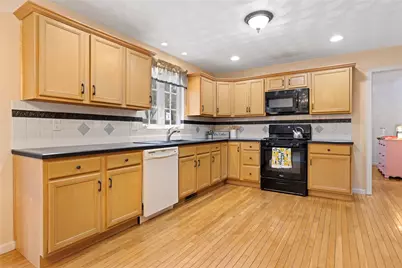 15 Gilcrest Drive, West Warwick, RI 02893 - Photo 11