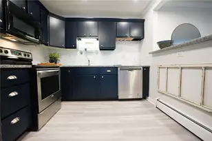 603 Thames St, Newport, RI 02840 - Photo 9