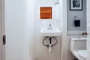 603 Thames St, Newport, RI 02840 - Photo 31