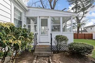 18 Sevilla Ave, Warwick, RI 02889 - Photo 15