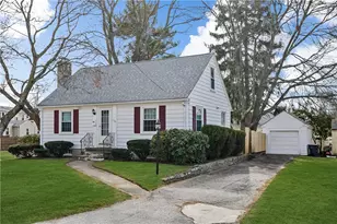 18 Sevilla Ave, Warwick, RI 02889 - Photo 15