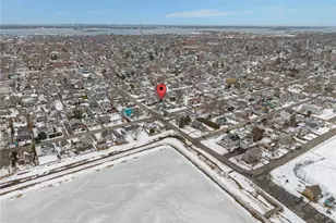 97 Eustis Ave, Newport, RI 02840 - Photo 33