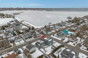 97 Eustis Ave, Newport, RI 02840 - Photo 3