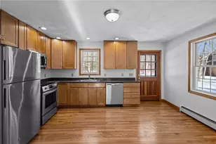 27 River St, Seekonk, MA 02771 - Photo 5