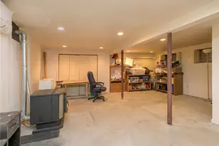 36 Great Oak Dr, Warwick, RI 02886 - Photo 23