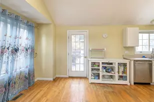 36 Great Oak Dr, Warwick, RI 02886 - Photo 13