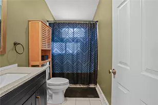 20 Darrow Dr, Warwick, RI 02886 - Photo 21