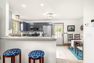 66 Islington Avenue, Portsmouth, RI 02871 - Photo 7