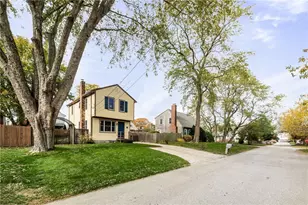 66 Islington Ave, Portsmouth, RI 02871 - Photo 3