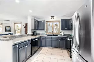 66 Islington Ave, Portsmouth, RI 02871 - Photo 9