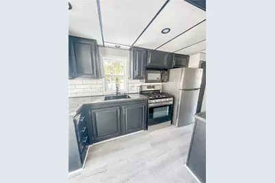 245 Manton Street, Pawtucket, RI 02861 - Photo 9