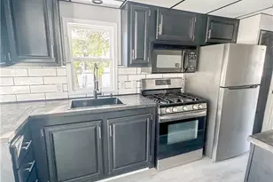 245 Manton St, Pawtucket, RI 02861 - Photo 9