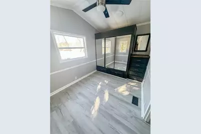 245 Manton Street, Pawtucket, RI 02861 - Photo 13