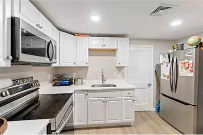 133 Cottage Street, Pawtucket, RI 02860 - Photo 31