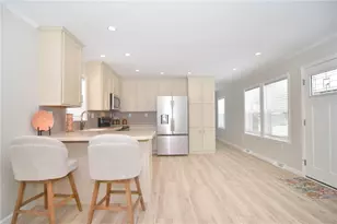 18 Comfort Ln, South Kingstown, RI 02879 - Photo 7