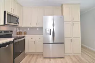 18 Comfort Ln, South Kingstown, RI 02879 - Photo 9