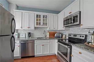 12 Catherine St, Newport, RI 02840 - Photo 9