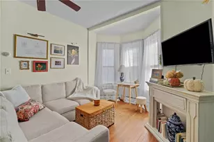 12 Catherine St, Newport, RI 02840 - Photo 3