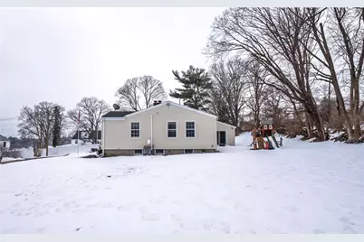 22 Maple Drive, Portsmouth, RI 02871 - Photo 5