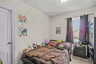 35 Laurel St, Pawtucket, RI 02860 - Photo 15